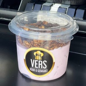Kwark vanille met granola “nuts”